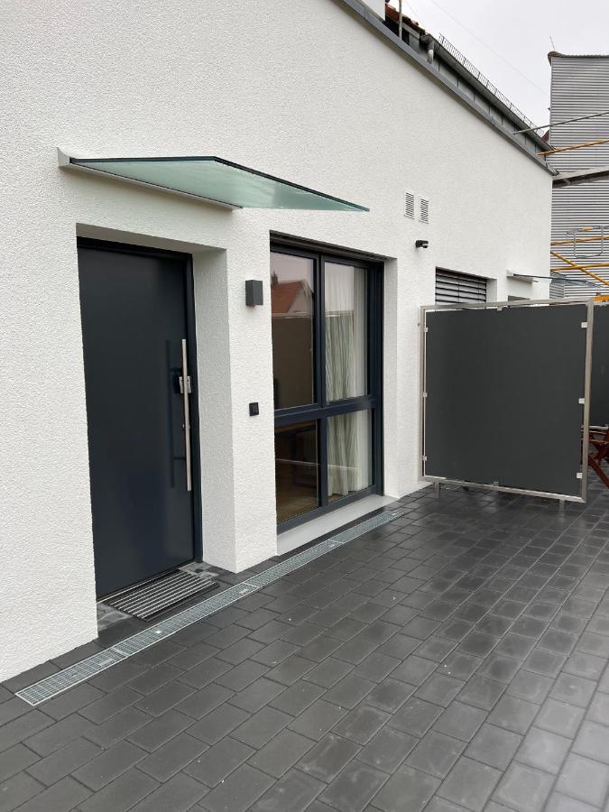 Handmade I Modern I Luxury I Kitchen I Home Office I Parkplatz Holzgerlingen Exterior foto